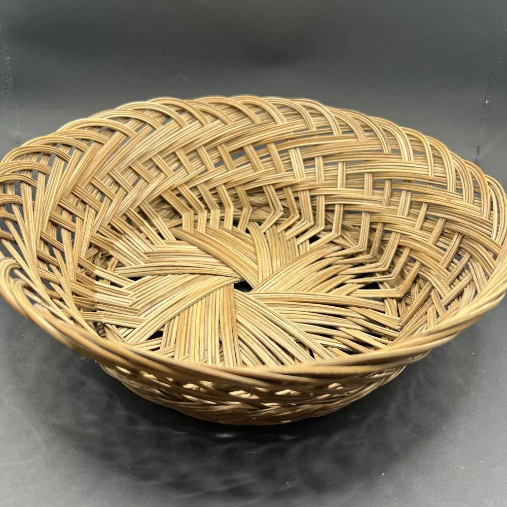 Vintage Wicker Basket Round 10